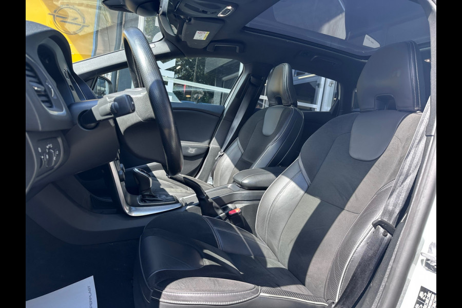 Volvo V40 1.5 T3 Polar+ Sport R-DESIGN / DOH / AUTO / PANO / NAP