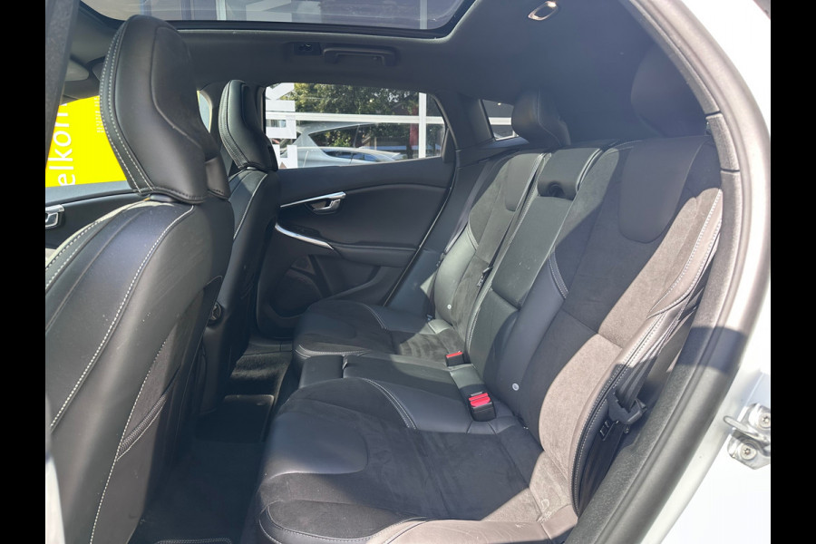 Volvo V40 1.5 T3 Polar+ Sport R-DESIGN / DOH / AUTO / PANO / NAP