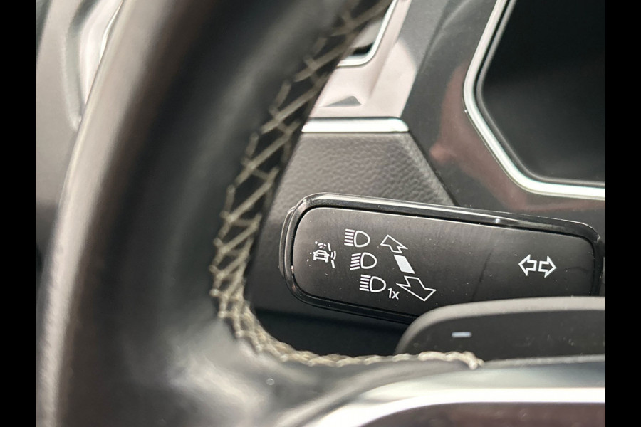 Volkswagen Tiguan 2.0 TSI 4Motion Highline R-Line | Pano/Dak | Leder | Apple/Carplay | Virtual | Stoelverwarming