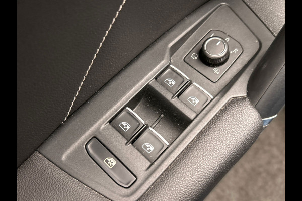 Volkswagen Tiguan 2.0 TSI 4Motion Highline R-Line | Pano/Dak | Leder | Apple/Carplay | Virtual | Stoelverwarming