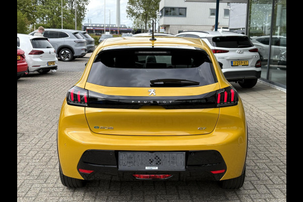 Peugeot e-208 EV GT 50 kWh | 99,3% SOH | 7800 KM | Stoelverwarming | Adaptive Cruise | Dodehoeksensoren | LM Winterset