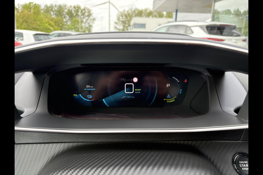 Peugeot e-208 EV GT 50 kWh | 99,3% SOH | 7800 KM | Stoelverwarming | Adaptive Cruise | Dodehoeksensoren | LM Winterset