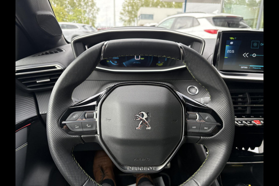 Peugeot e-208 EV GT 50 kWh | 99,3% SOH | 7800 KM | Stoelverwarming | Adaptive Cruise | Dodehoeksensoren | LM Winterset