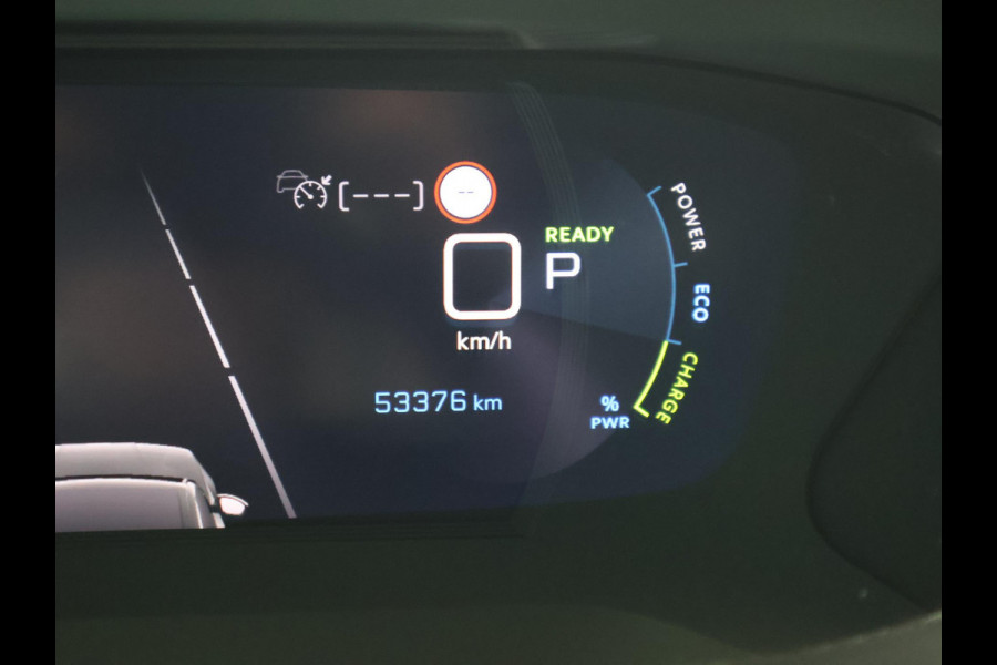 Peugeot e-2008 EV GT 50 kWh 3-FASE + ADAPTIVE CRUISE | PANORAMA | STOELVERW. | 18 INCH | 92% SOH | LEDER/ALCANTARA