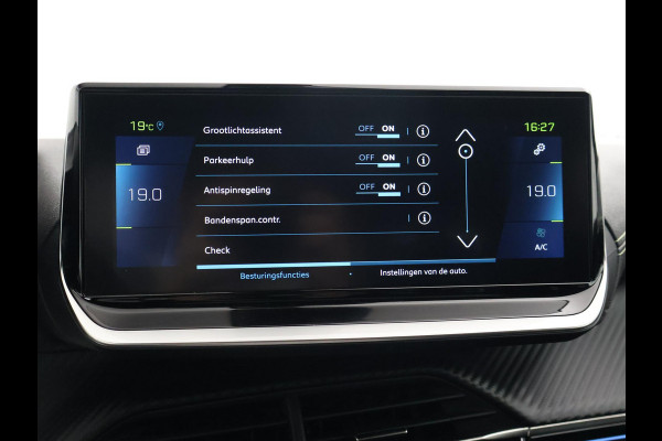 Peugeot e-2008 EV GT 50 kWh 3-FASE + ADAPTIVE CRUISE | PANORAMA | STOELVERW. | 18 INCH | 92% SOH | LEDER/ALCANTARA
