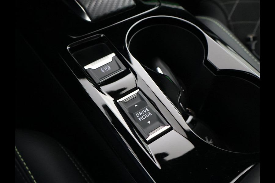 Peugeot e-2008 EV GT 50 kWh 3-FASE + ADAPTIVE CRUISE | PANORAMA | STOELVERW. | 18 INCH | 92% SOH | LEDER/ALCANTARA