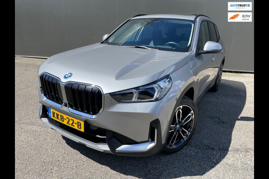 BMW X1 XDrive25e 1ste Eig Dealer onderhouden Vol in de opties zie advertentie.