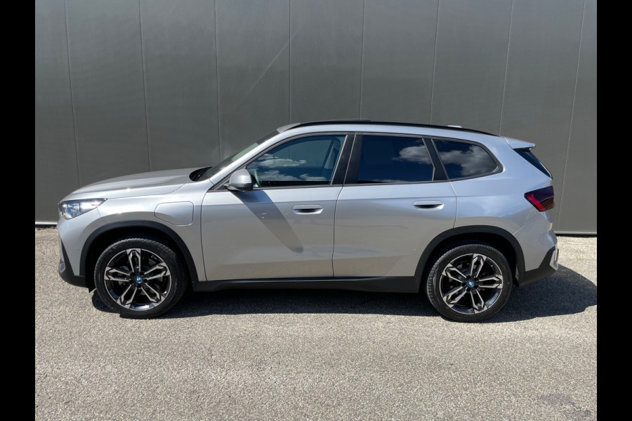 BMW X1 XDrive25e 1ste Eig Dealer onderhouden Vol in de opties zie advertentie.