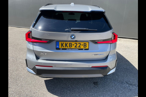 BMW X1 XDrive25e 1ste Eig Dealer onderhouden Vol in de opties zie advertentie.