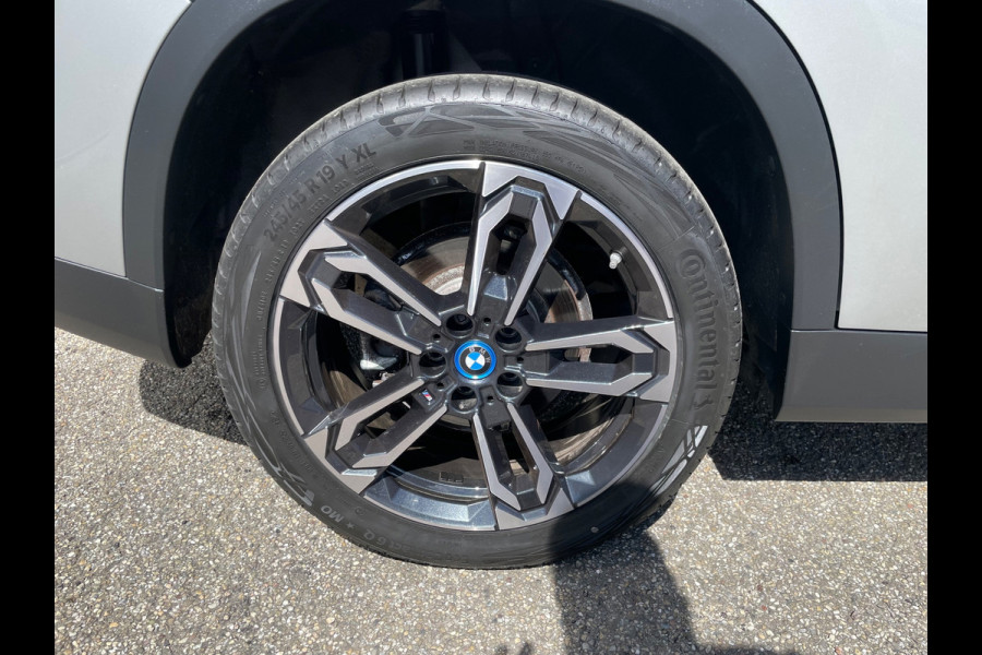 BMW X1 XDrive25e 1ste Eig Dealer onderhouden Vol in de opties zie advertentie.