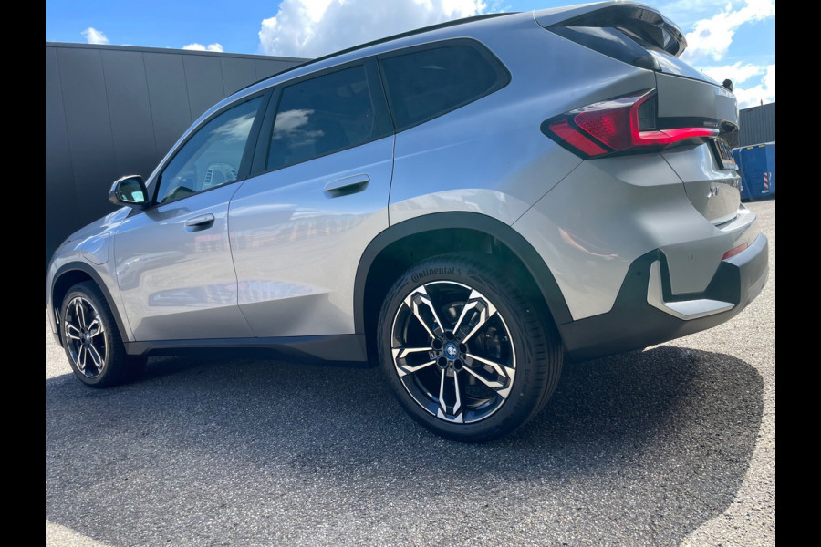 BMW X1 XDrive25e 1ste Eig Dealer onderhouden Vol in de opties zie advertentie.