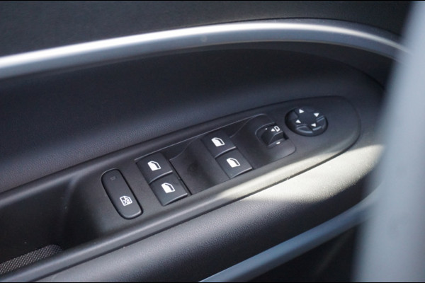 Jeep Avenger Summit 54kWh MEEST LUXE | 400 KM WLTP
