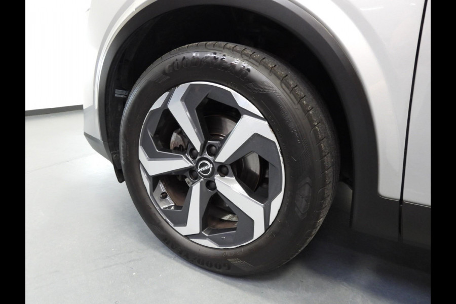 Nissan QASHQAI 1.3 MHEV N-Connecta Design NAVI/PANODAK/360CAM/LED/18"LMV!