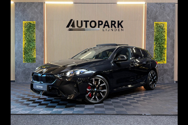 BMW 1-serie 120 M Sport Pro PANO|FABRIEKSGARANTIE|HARMAN KARDON|DEALER ONDERHOUDEN|KEYLESS|CARPLAY|CAMERA|SFEERVERL|19INCH|BOMVOL!