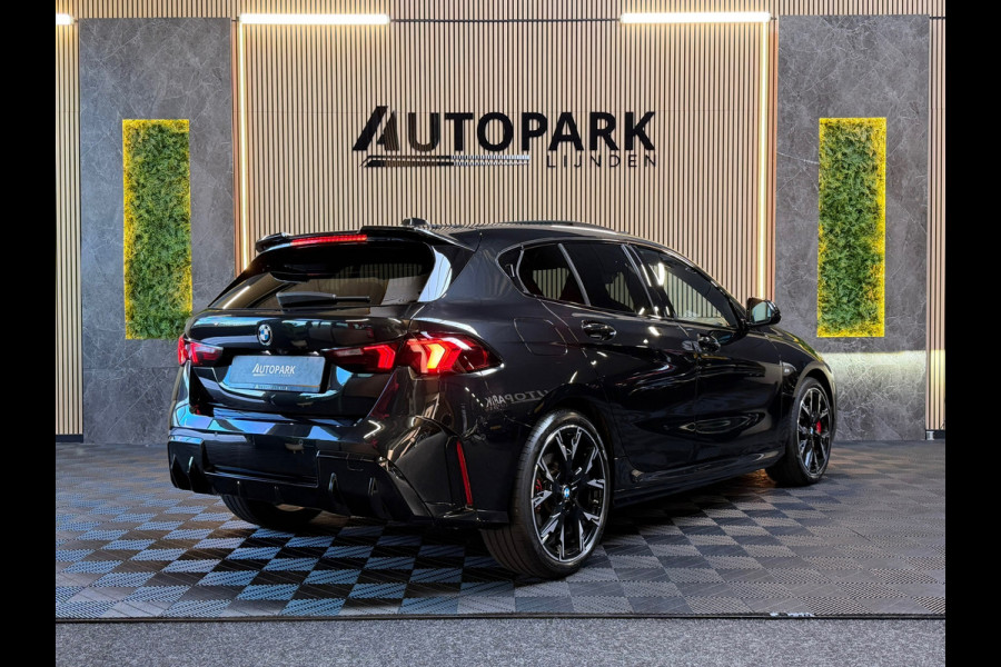 BMW 1-serie 120 M Sport Pro PANO|FABRIEKSGARANTIE|HARMAN KARDON|DEALER ONDERHOUDEN|KEYLESS|CARPLAY|CAMERA|SFEERVERL|19INCH|BOMVOL!