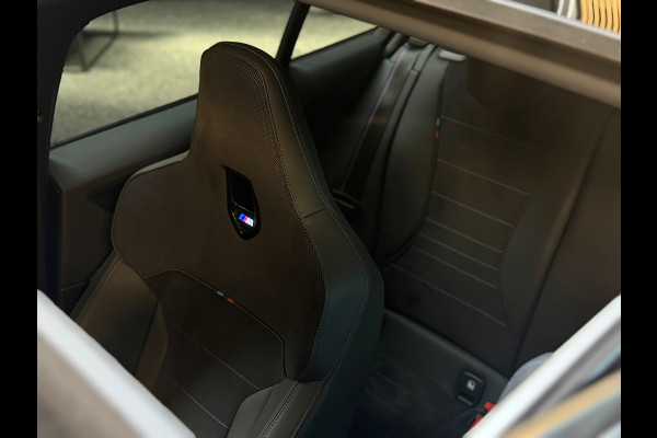 BMW 1-serie 120 M Sport Pro PANO|FABRIEKSGARANTIE|HARMAN KARDON|DEALER ONDERHOUDEN|KEYLESS|CARPLAY|CAMERA|SFEERVERL|19INCH|BOMVOL!