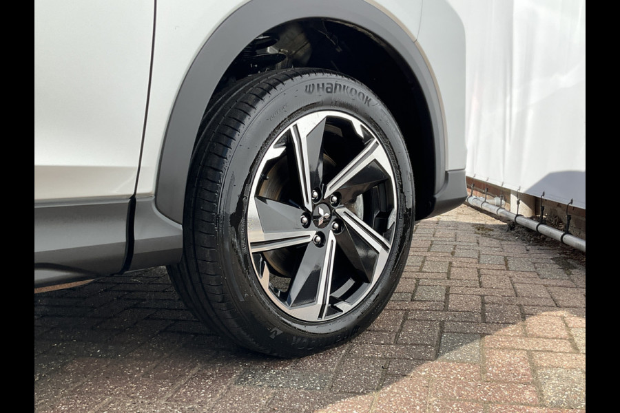 Mitsubishi Eclipse Cross 2.4 PHEV AWD IntenseCamera Trekhaak Navigatie Audio LMV