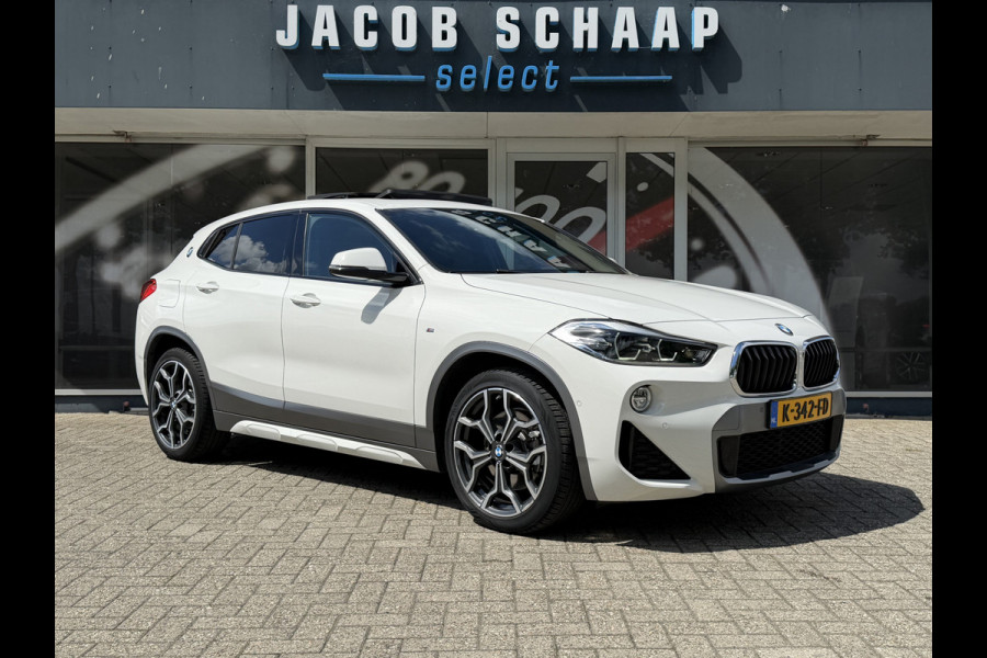 BMW X2 SDrive20i High Executive / Automaat / 19'' LM / Camera / Trekhaak (1.800KG) / M pakket /