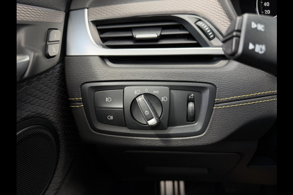 BMW X2 SDrive20i High Executive / Automaat / 19'' LM / Camera / Trekhaak (1.800KG) / M pakket /