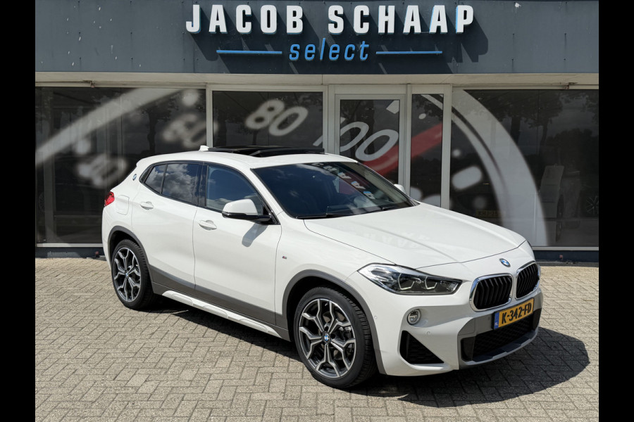 BMW X2 SDrive20i High Executive / Automaat / 19'' LM / Camera / Trekhaak (1.800KG) / M pakket /