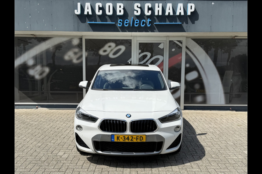BMW X2 SDrive20i High Executive / Automaat / 19'' LM / Camera / Trekhaak (1.800KG) / M pakket /