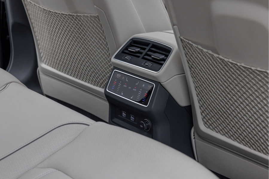 Audi A6 Allroad 55 TDI Quattro 350pk Pano B&O Advanced Standkachel 4-wielsturing Trekhaak ACC