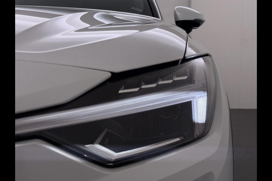Polestar 2 Long Range Single Motor 78 kWh VAN: 28.900,- VOOR: 26.877,- UW WKVOORDEEL: 2.023,- | SOH 95% | ELEK. STOEL MET MEMORY| DODE HOEK SENSOR| STOELVERWARMING| ELEK. ACHTERKLEP| 360 CAMERA| ADAPTIVE CRUISE CONTROL