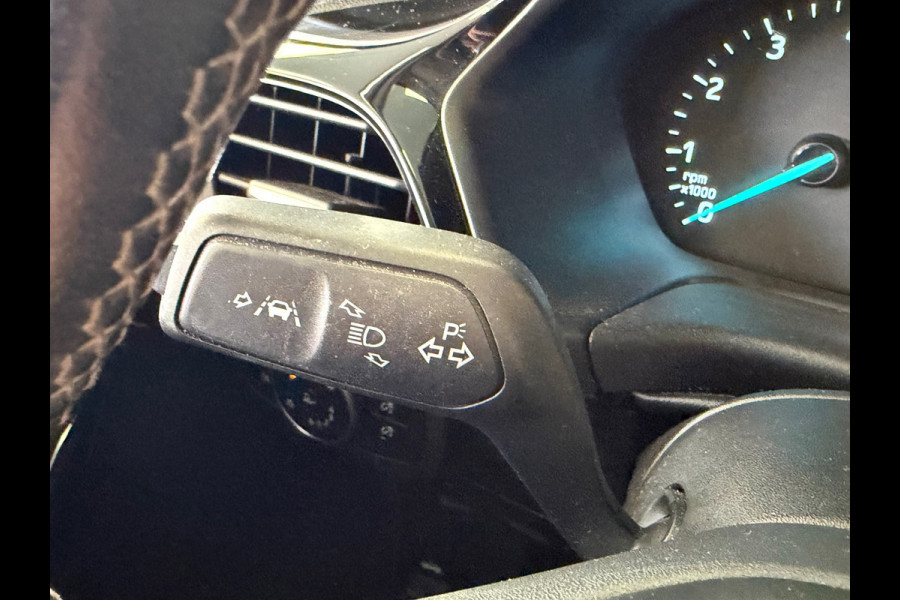 Ford Fiesta 1.1 Trend AIRCO APPLE CARPLAY BLUETOOTH CRUISE PDC START/STOP