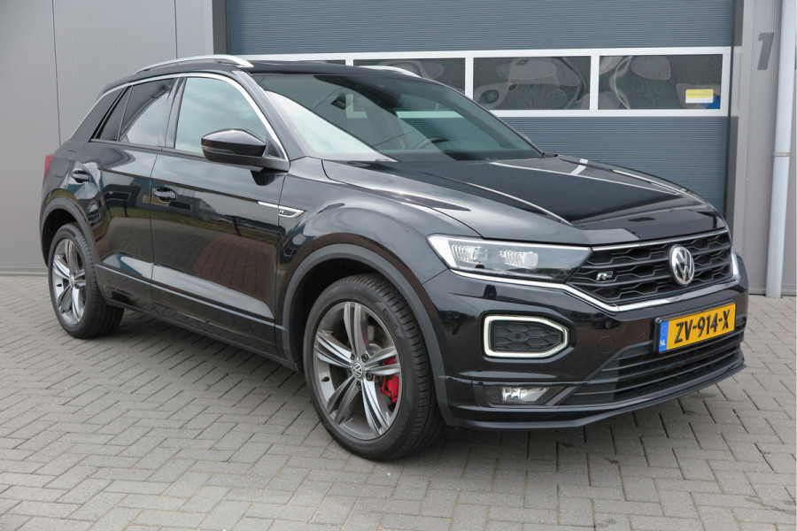 Volkswagen T-Roc 1.5 TSI 150pk DSG Sport Business R-Line , Pano , Virtual , Xenon, Leder, Navi , Carplay , LMV, PDC, Camera etc. etc