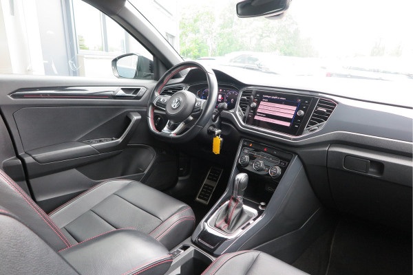 Volkswagen T-Roc 1.5 TSI 150pk DSG Sport Business R-Line , Pano , Virtual , Xenon, Leder, Navi , Carplay , LMV, PDC, Camera etc. etc