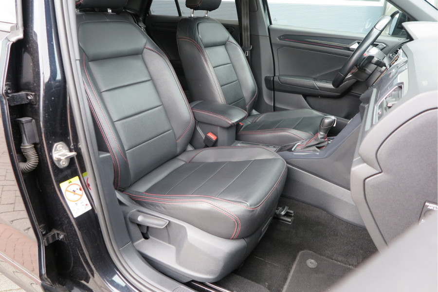 Volkswagen T-Roc 1.5 TSI 150pk DSG Sport Business R-Line , Pano , Virtual , Xenon, Leder, Navi , Carplay , LMV, PDC, Camera etc. etc