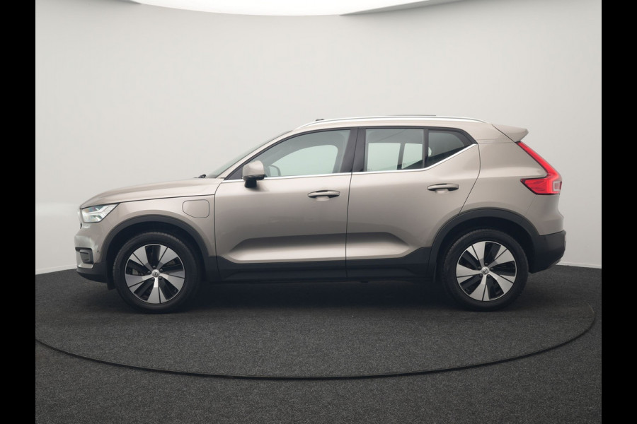 Volvo XC40 T5 Recharge Inscription PHEV 262pk Dealer O.H. | Trekhaak Af Fabriek | Panodak | Adaptive Cruise | 360 Camera | Harman / Kardon | Stoelen Memory & Verwarmd | Keyless | Blis | Apple Carplay | Naviatie