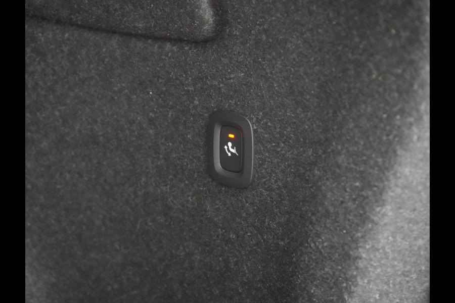 Volvo XC40 T5 Recharge Inscription PHEV 262pk Dealer O.H. | Trekhaak Af Fabriek | Panodak | Adaptive Cruise | 360 Camera | Harman / Kardon | Stoelen Memory & Verwarmd | Keyless | Blis | Apple Carplay | Naviatie