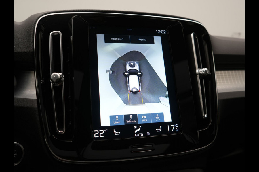 Volvo XC40 T5 Recharge Inscription PHEV 262pk Dealer O.H. | Trekhaak Af Fabriek | Panodak | Adaptive Cruise | 360 Camera | Harman / Kardon | Stoelen Memory & Verwarmd | Keyless | Blis | Apple Carplay | Naviatie