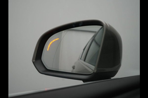 Volvo XC40 T5 Recharge Inscription PHEV 262pk Dealer O.H. | Trekhaak Af Fabriek | Panodak | Adaptive Cruise | 360 Camera | Harman / Kardon | Stoelen Memory & Verwarmd | Keyless | Blis | Apple Carplay | Naviatie
