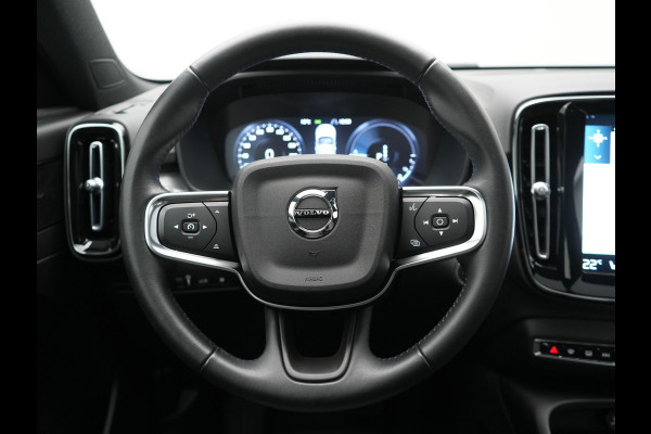 Volvo XC40 T5 Recharge Inscription PHEV 262pk Dealer O.H. | Trekhaak Af Fabriek | Panodak | Adaptive Cruise | 360 Camera | Harman / Kardon | Stoelen Memory & Verwarmd | Keyless | Blis | Apple Carplay | Naviatie