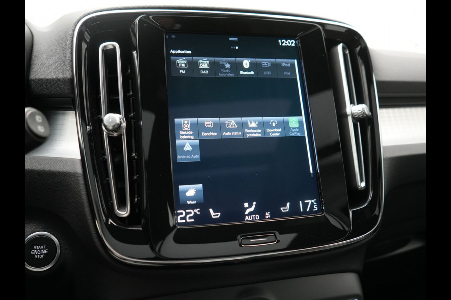 Volvo XC40 T5 Recharge Inscription PHEV 262pk Dealer O.H. | Trekhaak Af Fabriek | Panodak | Adaptive Cruise | 360 Camera | Harman / Kardon | Stoelen Memory & Verwarmd | Keyless | Blis | Apple Carplay | Naviatie