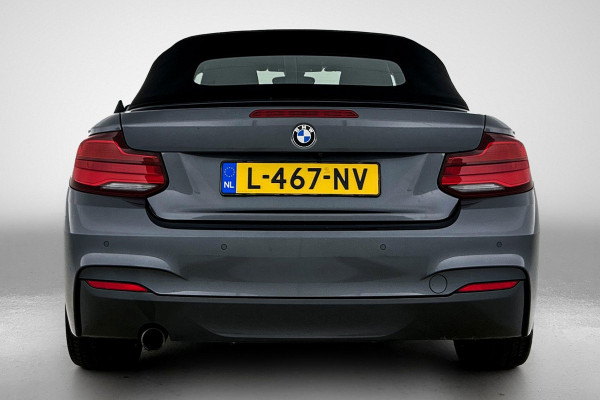 BMW 2 Serie Cabrio 218i High Executive M-pakket (Volledig Dealer OnH, Camera, StoelV, Harman/ Kardon, Navi Pro, Lane Assist, Etc)