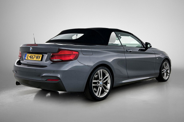 BMW 2 Serie Cabrio 218i High Executive M-pakket (Volledig Dealer OnH, Camera, StoelV, Harman/ Kardon, Navi Pro, Lane Assist, Etc)