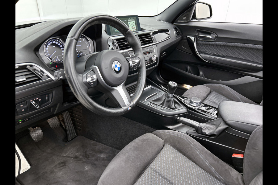 BMW 2 Serie Cabrio 218i High Executive M-pakket (Volledig Dealer OnH, Camera, StoelV, Harman/ Kardon, Navi Pro, Lane Assist, Etc)