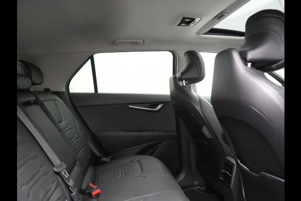 Kia Niro EV DynamicPlusLine 64.8 kWh 204pk | Panodak | Head Up | Adaptive Cruise | Camera | Lederen Sportstoelen & Stuur Verwarmd | Keyless | Blis | Sfeerverlichting | Apple Carplay | Navigatie | DAB |