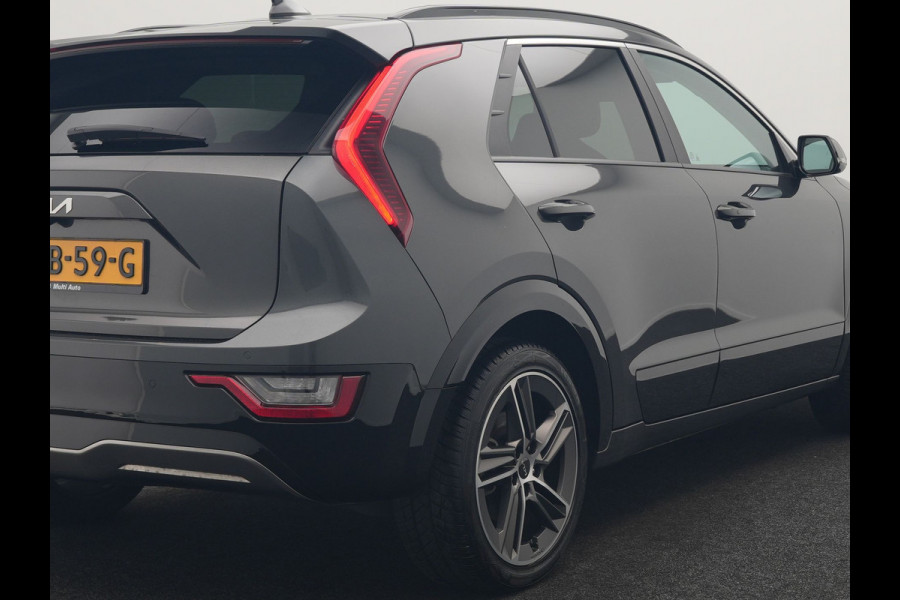 Kia Niro EV DynamicPlusLine 64.8 kWh 204pk | Panodak | Head Up | Adaptive Cruise | Camera | Lederen Sportstoelen & Stuur Verwarmd | Keyless | Blis | Sfeerverlichting | Apple Carplay | Navigatie | DAB |