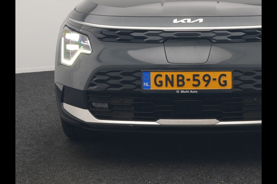 Kia Niro EV DynamicPlusLine 64.8 kWh 204pk | Panodak | Head Up | Adaptive Cruise | Camera | Lederen Sportstoelen & Stuur Verwarmd | Keyless | Blis | Sfeerverlichting | Apple Carplay | Navigatie | DAB |