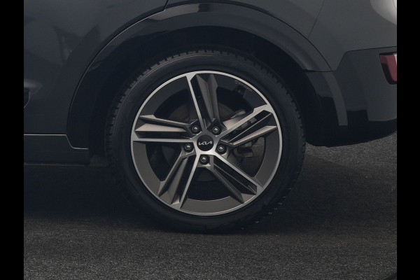 Kia Niro EV DynamicPlusLine 64.8 kWh 204pk | Panodak | Head Up | Adaptive Cruise | Camera | Lederen Sportstoelen & Stuur Verwarmd | Keyless | Blis | Sfeerverlichting | Apple Carplay | Navigatie | DAB |
