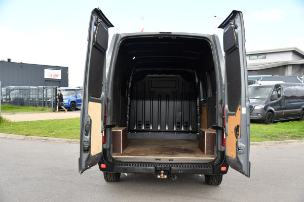 Renault Master T35 2.3 dCi 150 L2H2 PB Edition Camera, Cruise, LED, 150pk, Multimedia, LED, Trekhaak, NAVI, Uniek!