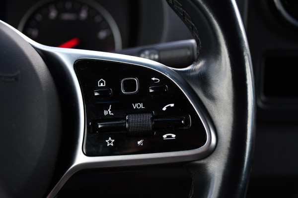 Mercedes-Benz Sprinter 317 1.9 CDI L2H1 RWD Black Edition Adaptieve Cruise, Camera, LED, Carplay, 3500kg Trekhaak, Stoelverwarming, Standkachel, Softclose, Automaat, Uniek!