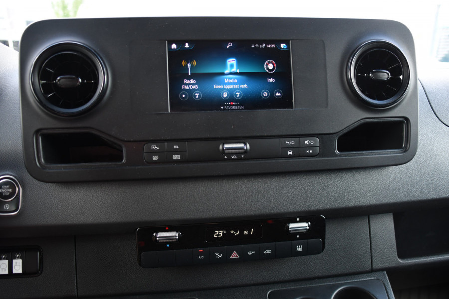 Mercedes-Benz Sprinter 317 1.9 CDI L2H1 RWD Black Edition Adaptieve Cruise, Camera, LED, Carplay, 3500kg Trekhaak, Stoelverwarming, Standkachel, Softclose, Automaat, Uniek!