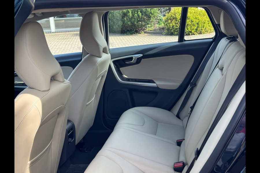 Volvo V60 1.5 T2 Polar+ | Navi, Cruise, Clima, Leder, Bluetooth, Stoelverw. | Dealeronderhouden | NAP |