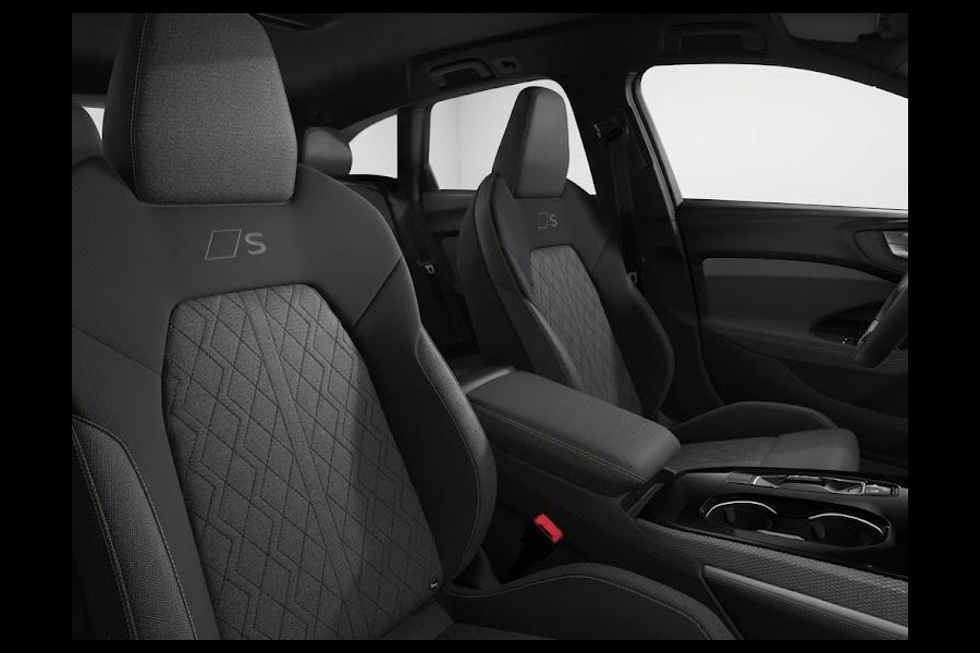 Audi A5 Avant S edition e-hybrid 299 pk | Trekhaak, elektr. wegklapbaar | Techniekpakket | Ledkoplampen plus | Sportonderstel |