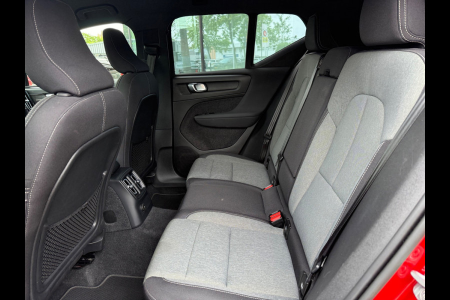 Volvo XC40 1.5 T4 Plug-in hybrid Plus Dark - Automaat - Navi - Climate - Parkeerhulp